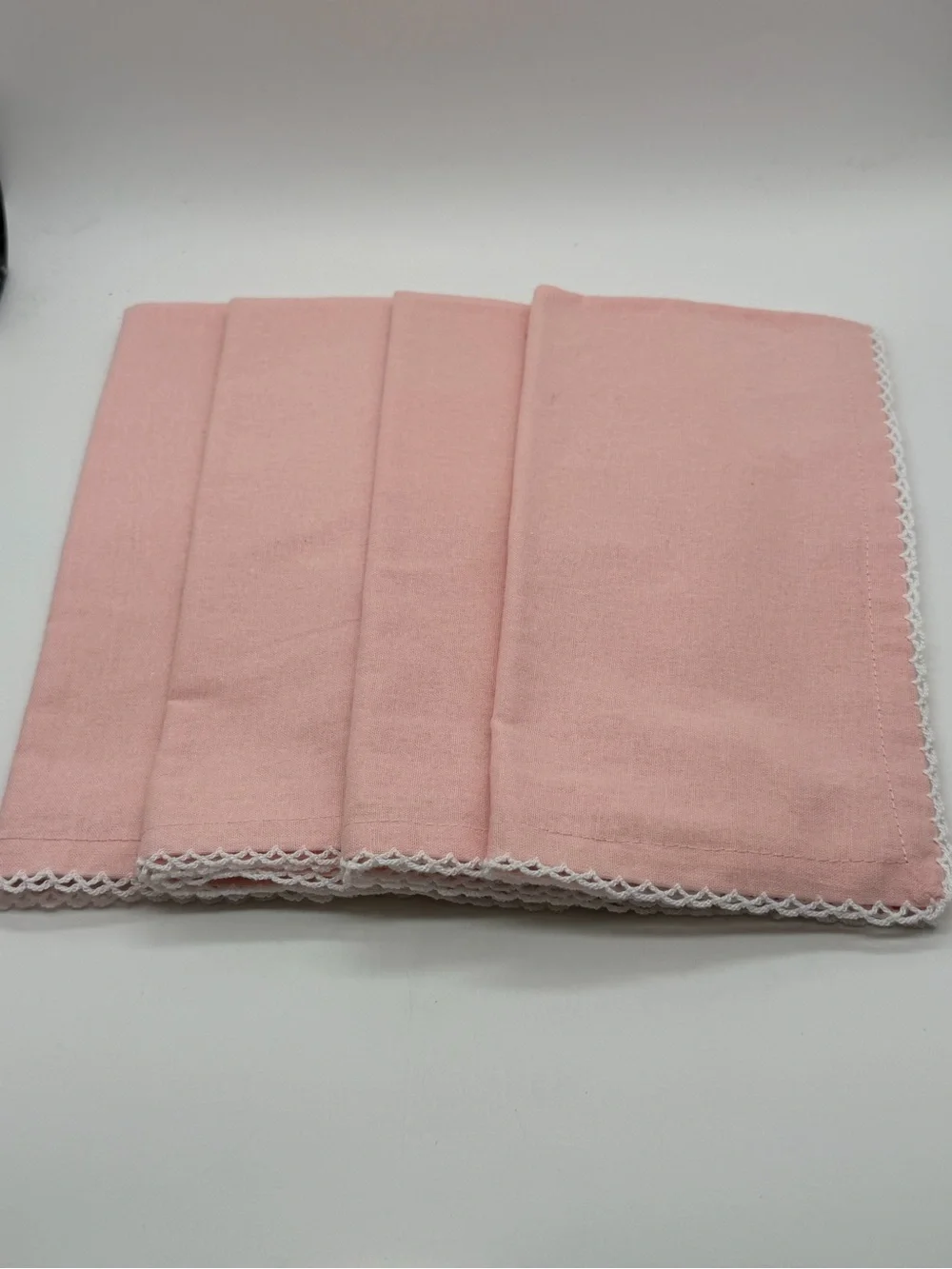 Pink Set of 100% Cotton 4 Lace Trimmed Dinner Napkins made in India.
